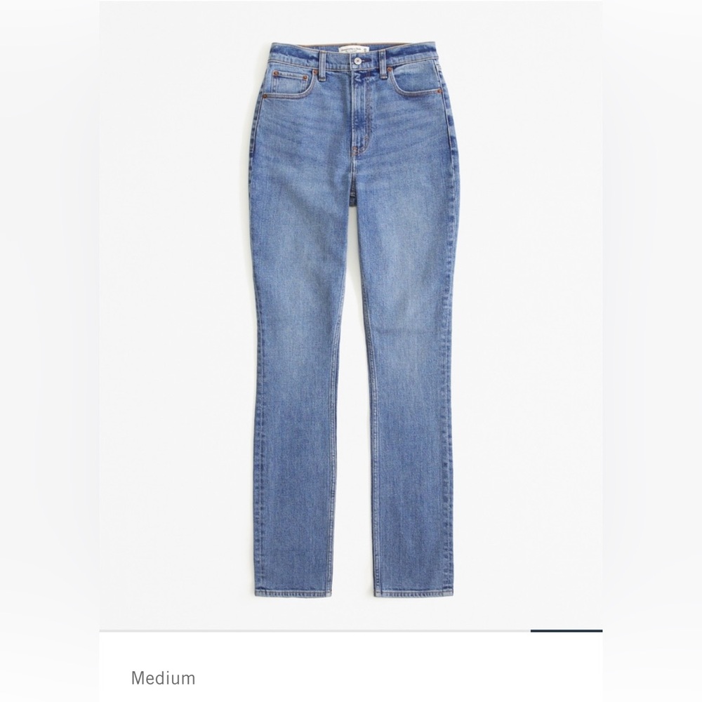 Ultra High-Rise 90’s Slim Straight Jeans